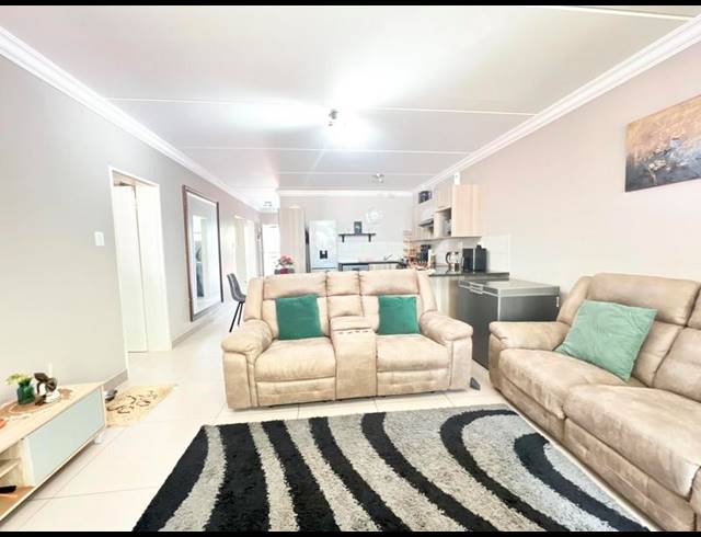 3 BEDROOM APARTMENT FOR SALE IN BROADACRES